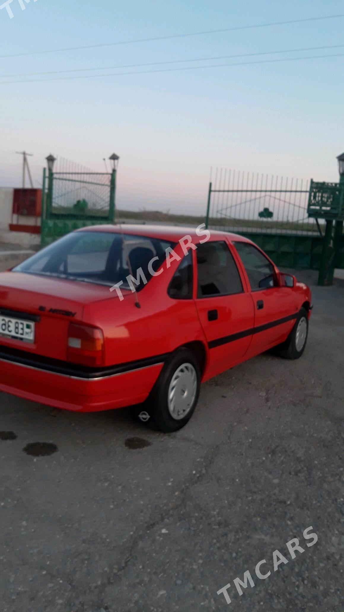 Opel Vectra 1990 - 42 000 TMT - Чарджоу - img 7