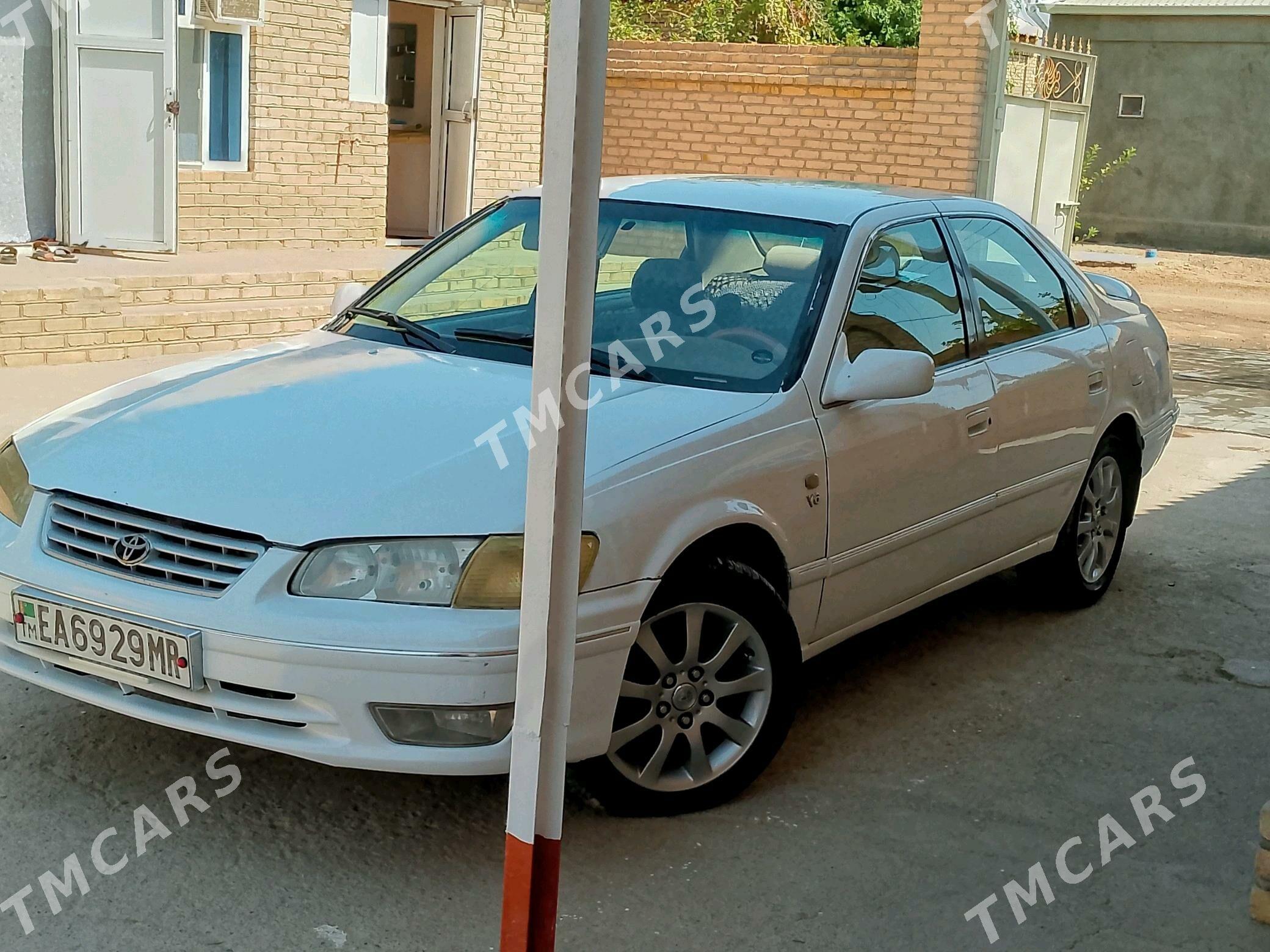 Toyota Camry 1998 - 130 000 TMT - Мары - img 4