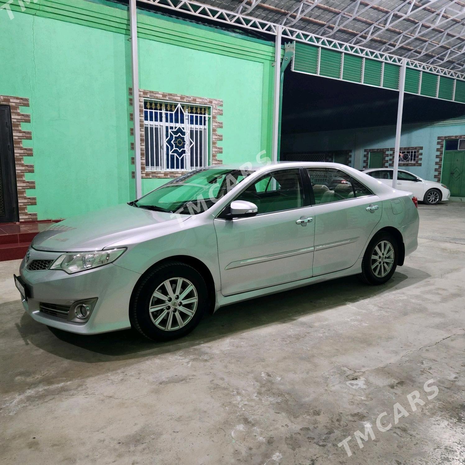 Toyota Camry 2012 - 225 000 TMT - "Алтын Асыр" Гундогар базары ( Толкучка) - img 4