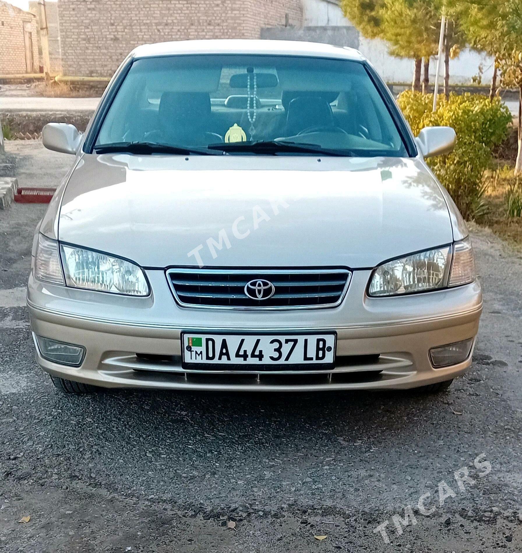 Toyota Camry 2000 - 120 000 TMT - Дянев - img 2