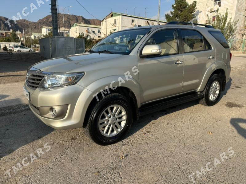 Toyota Fortuner 2013 - 360 000 TMT - Türkmenbaşy - img 4