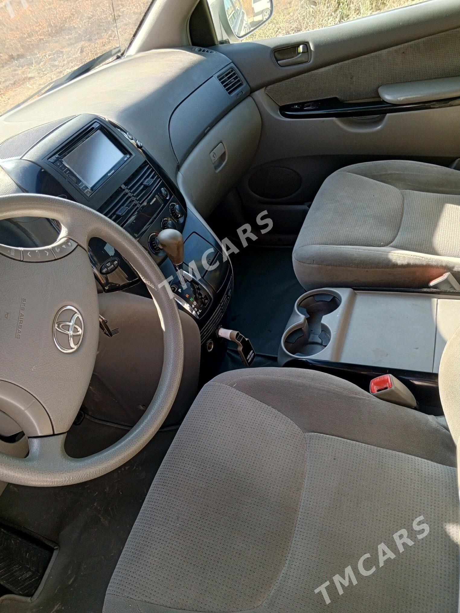 Toyota Sienna 2005 - 200 000 TMT - Daşoguz - img 6