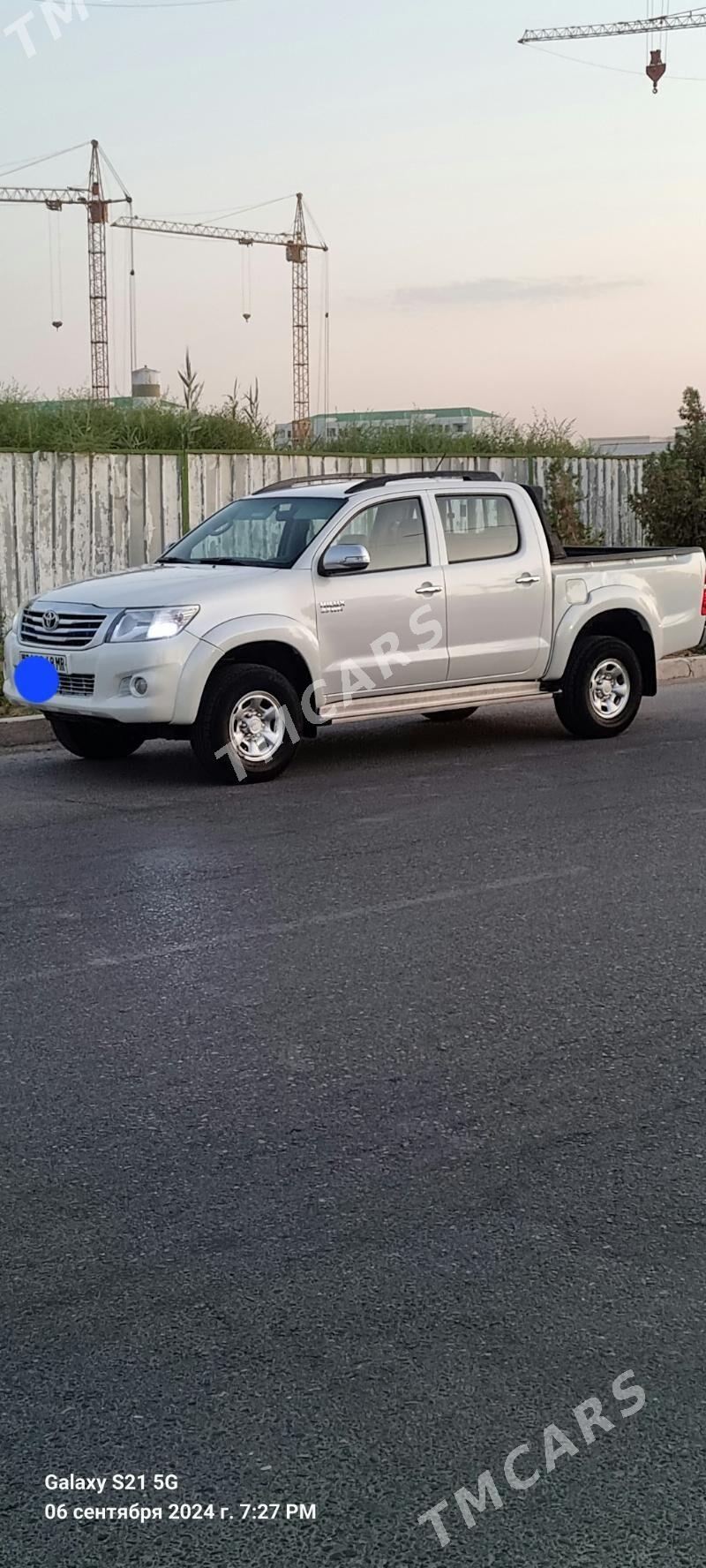 Toyota Hilux 2014 - 360 000 TMT - Мары - img 2