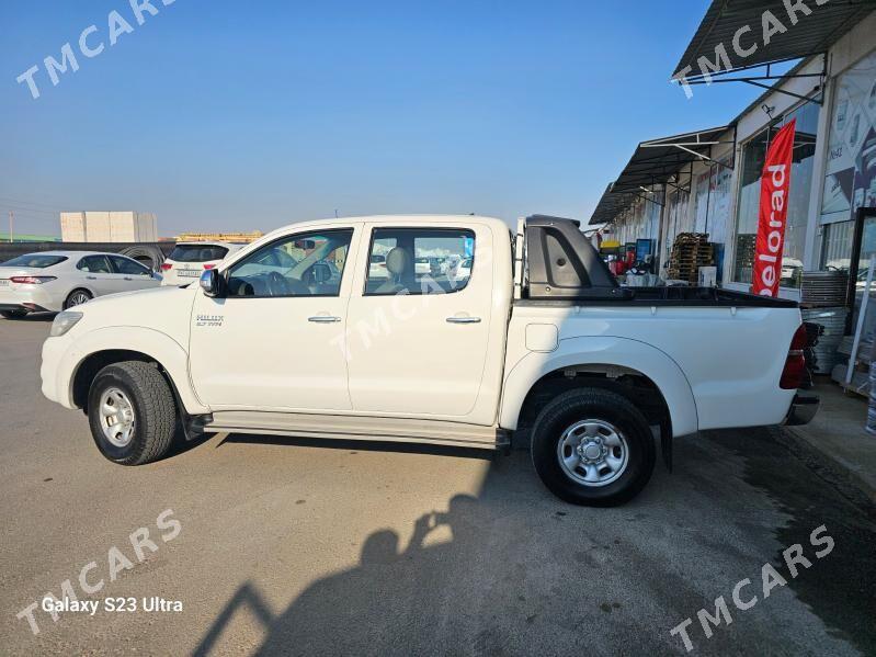 Toyota Hilux 2013 - 349 000 TMT - Änew - img 10