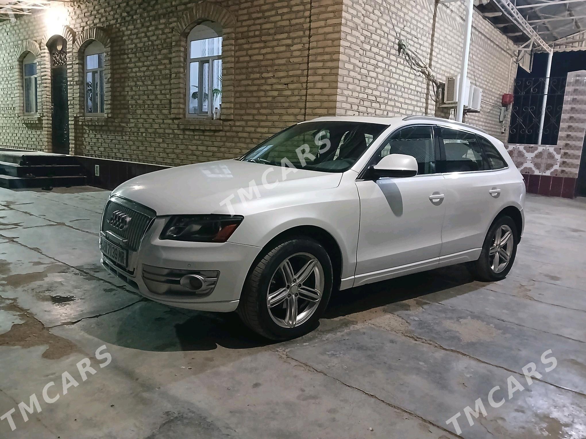 Audi Q5 2010 - 200 000 TMT - Туркменгала - img 4