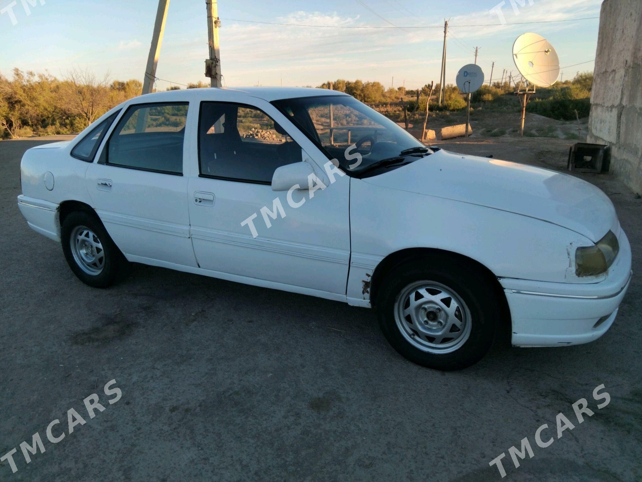 Opel Vectra 1992 - 20 000 TMT - Дашогуз - img 2