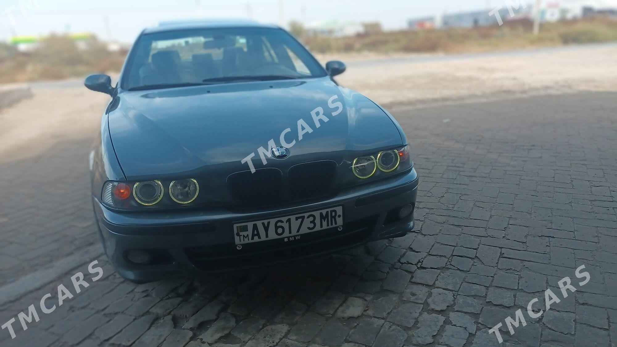 BMW E39 2001 - 130 000 TMT - Baýramaly - img 2