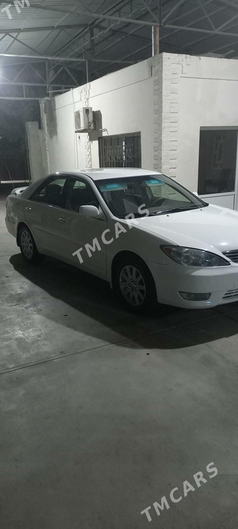 Toyota Camry 2005 - 135 000 TMT - Багир - img 6