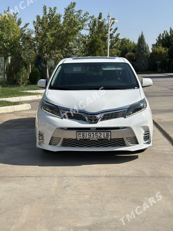 Toyota Sienna 2019 - 430 000 TMT - Türkmenabat - img 6