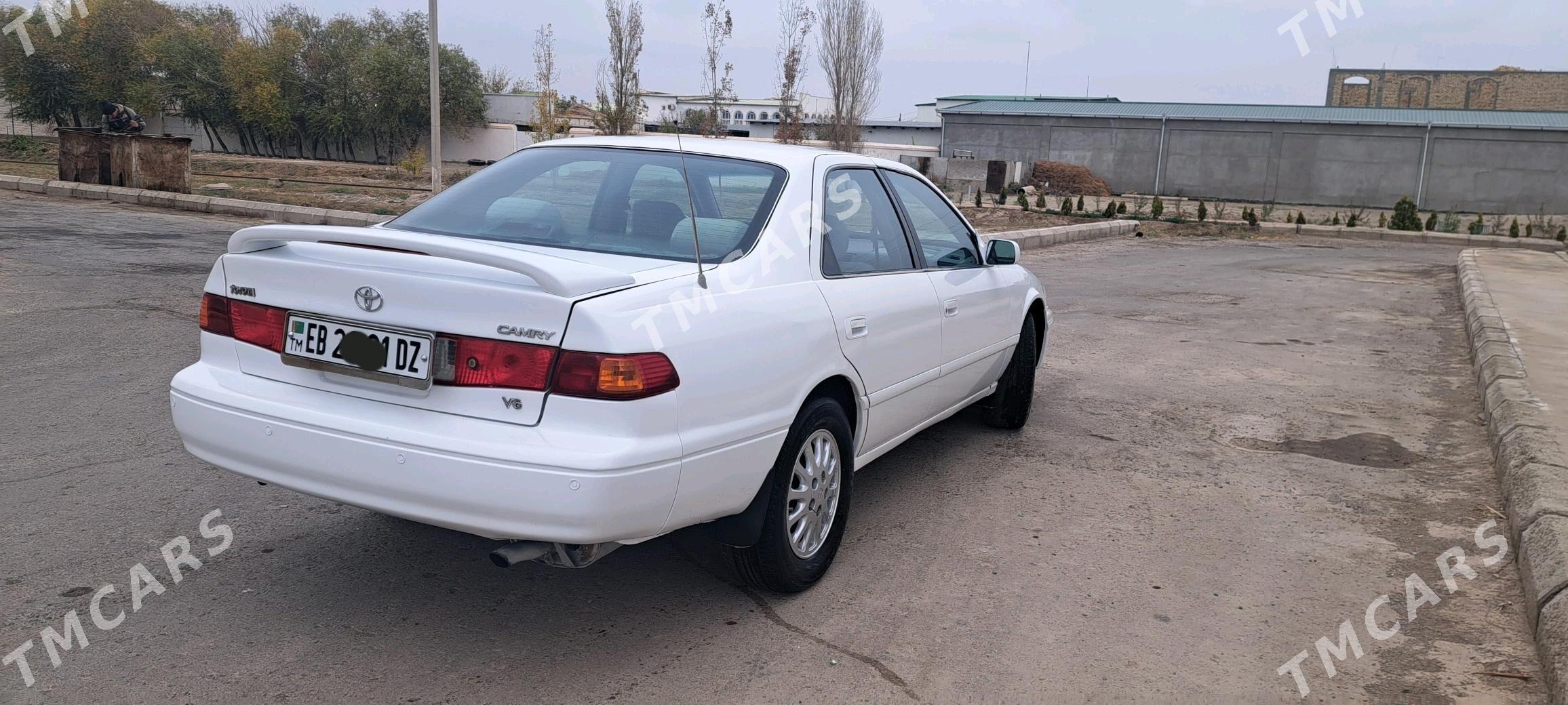 Toyota Camry 1998 - 102 000 TMT - Daşoguz - img 3