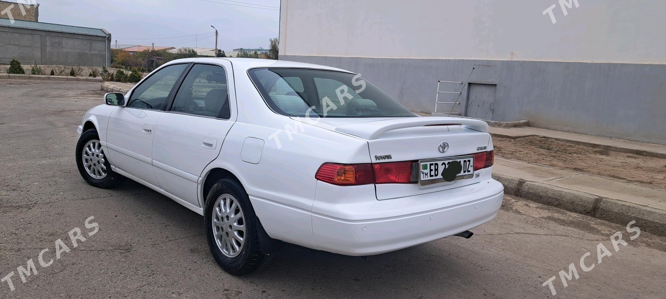 Toyota Camry 1998 - 102 000 TMT - Daşoguz - img 4