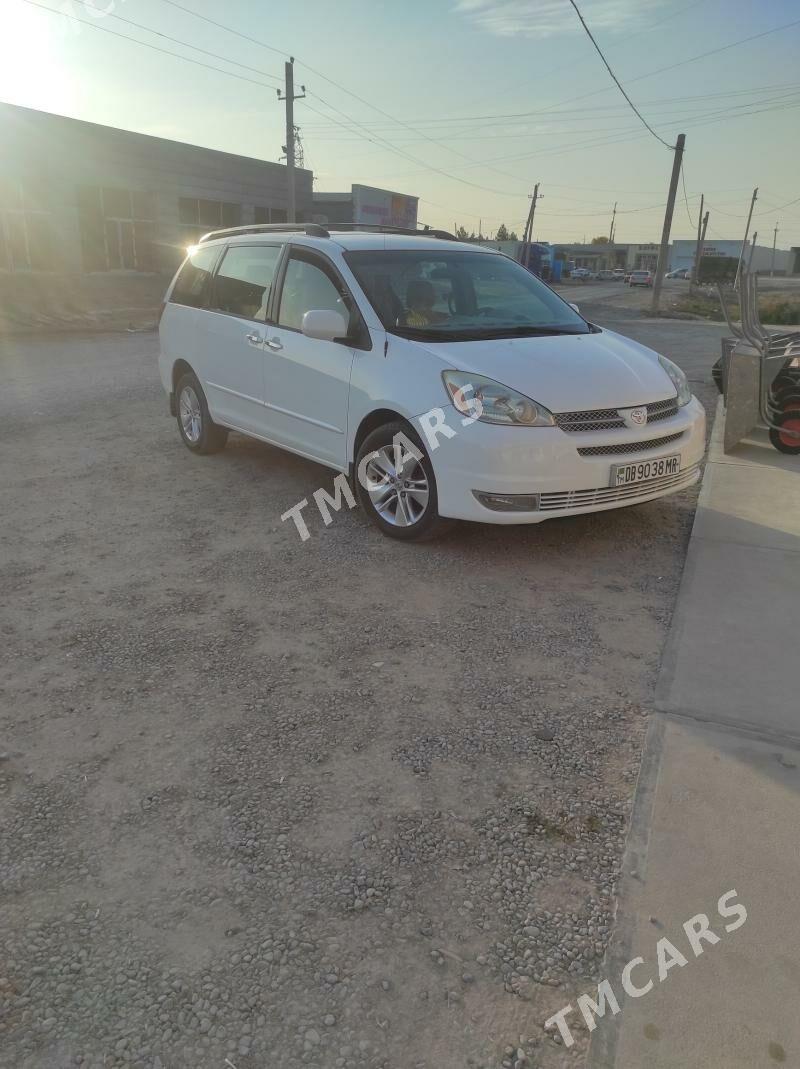 Toyota Sienna 2004 - 180 000 TMT - Векильбазар - img 3