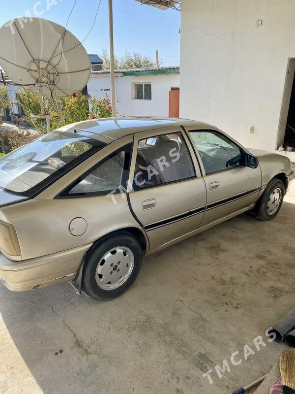 Opel Vectra 1992 - 15 000 TMT - Sakar - img 3