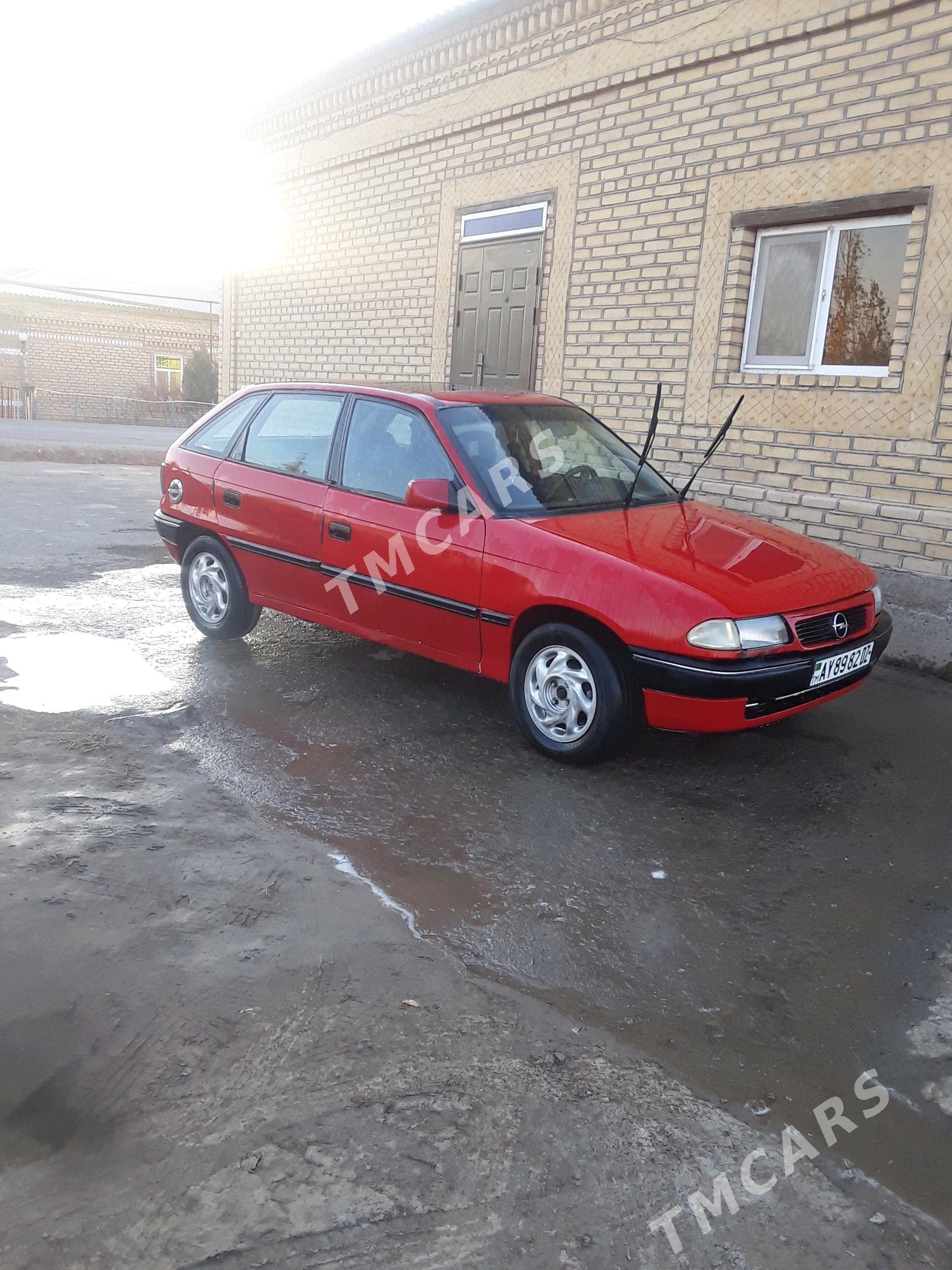 Opel Astra 1992 - 26 000 TMT - Губадаг - img 4