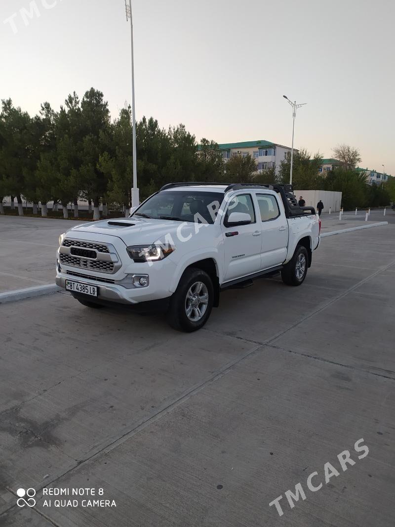 Toyota Tacoma 2016 - 340 000 TMT - Туркменабат - img 2