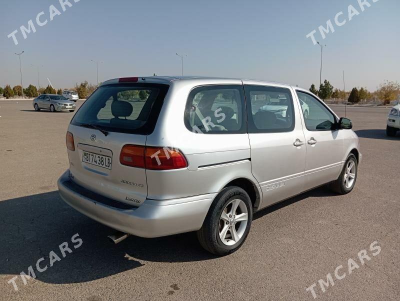 Toyota Sienna 2000 - 130 000 TMT - Туркменабат - img 2