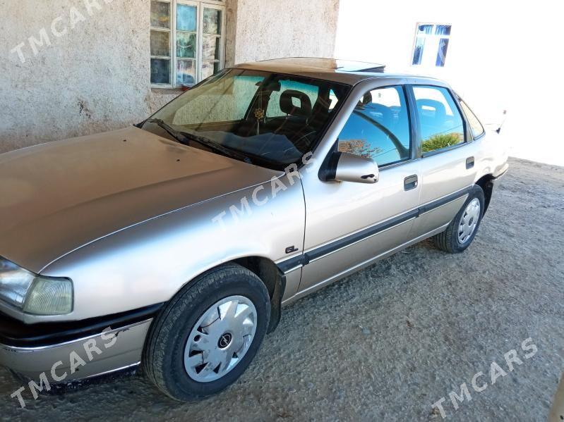 Opel Vectra 1992 - 32 000 TMT - Ёлётен - img 4