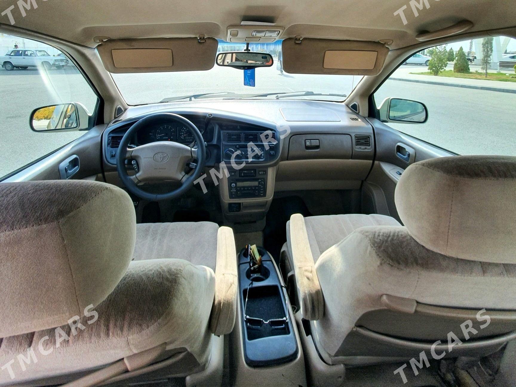 Toyota Sienna 2000 - 136 000 TMT - Daşoguz - img 8