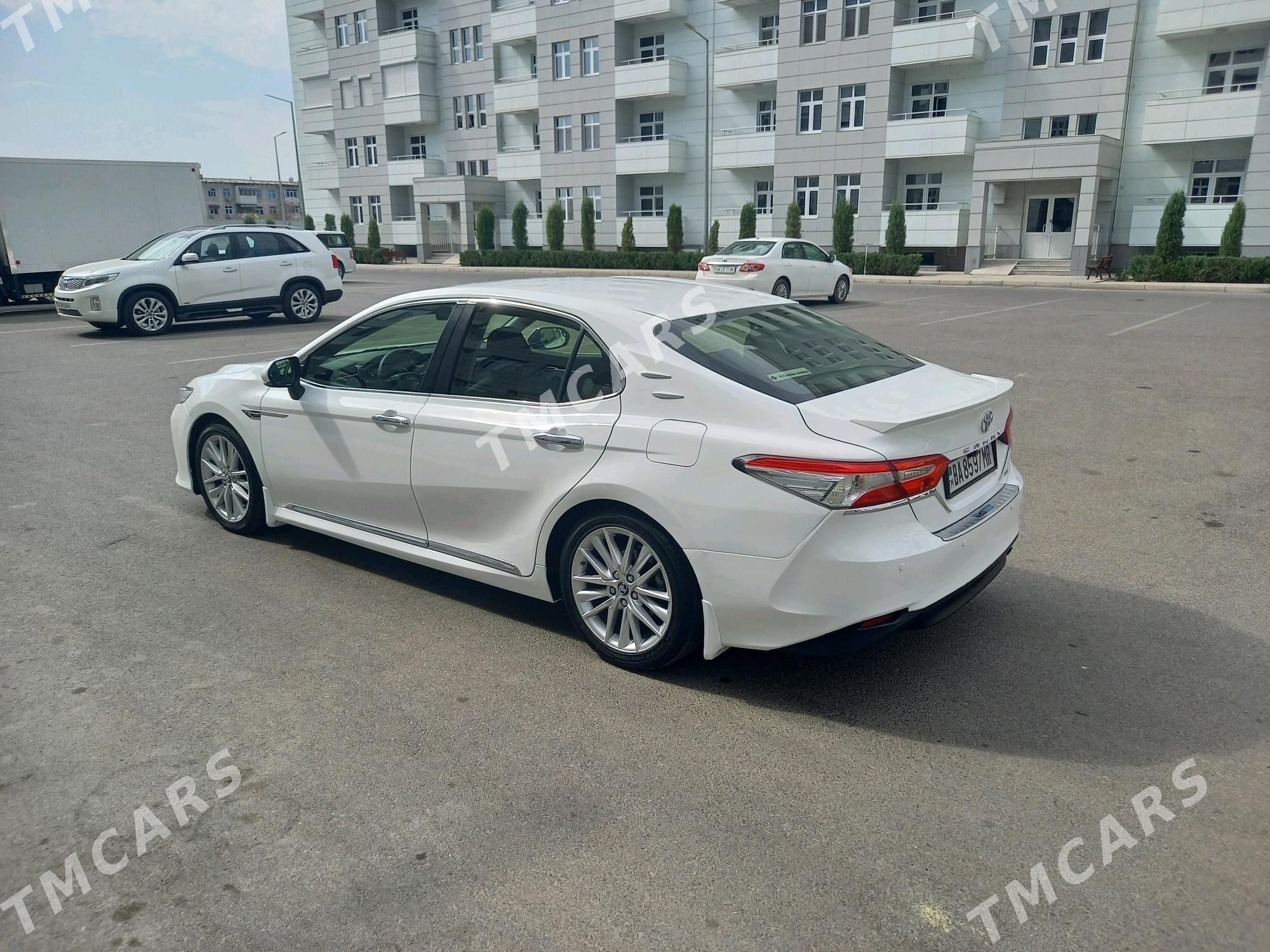 Toyota Camry 2019 - 260 000 TMT - Мары - img 4