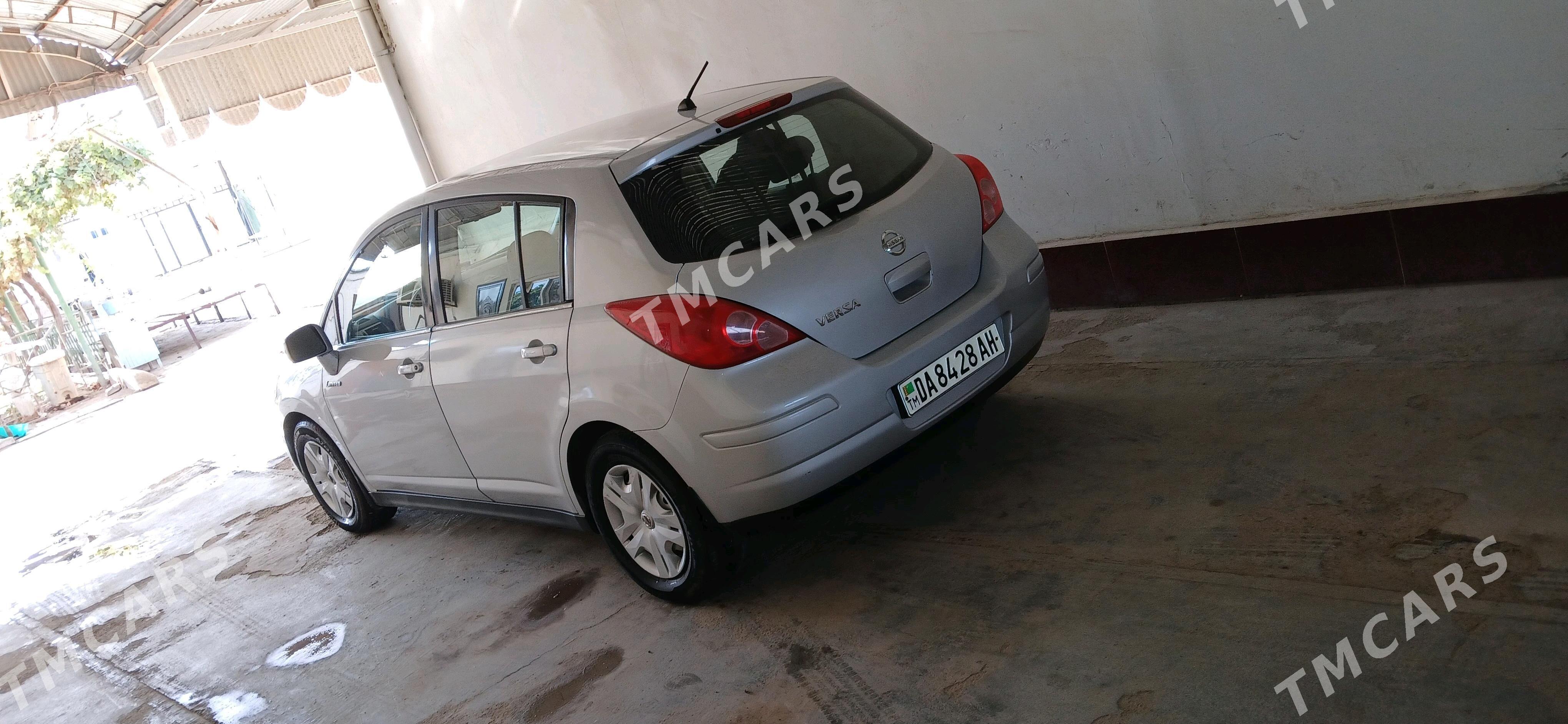 Nissan Versa 2009 - 90 000 TMT - Tejen - img 3