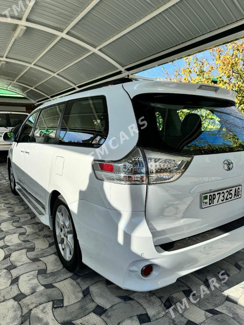 Toyota Sienna 2020 - 500 000 TMT - Чоганлы - img 9