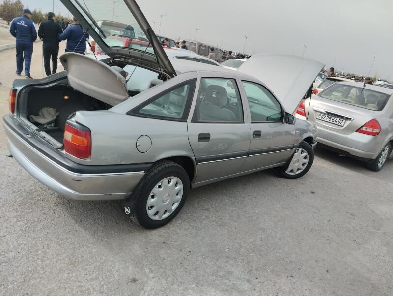 Opel Vectra 1994 - 45 000 TMT - Daşoguz - img 4