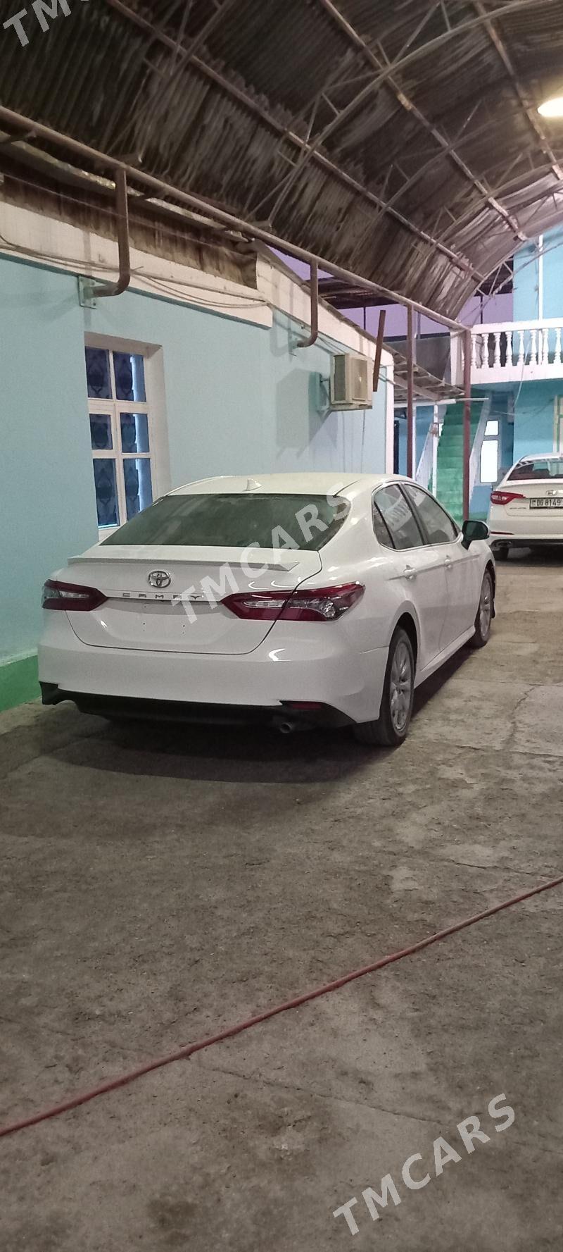 Toyota Camry 2019 - 250 000 TMT - Aşgabat - img 2