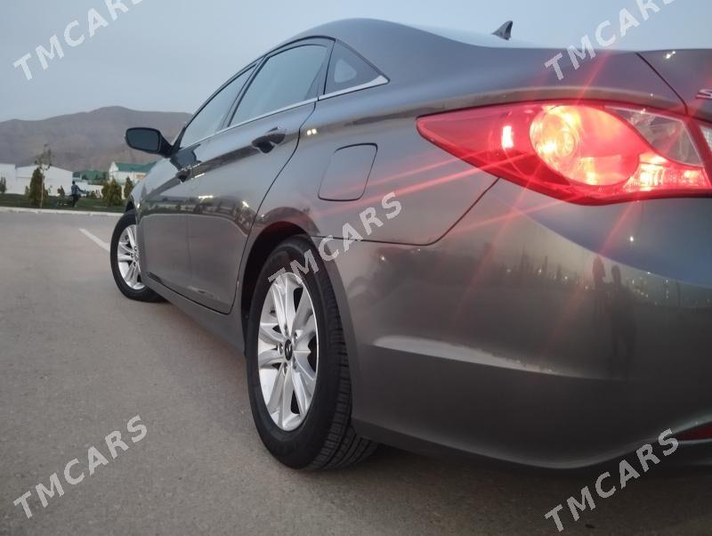 Hyundai Sonata 2011 - 140 000 TMT - Balkanabat - img 3