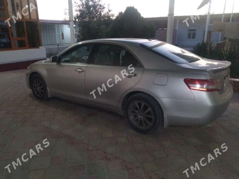 Toyota Camry 2010 - 150 000 TMT - Мары - img 3