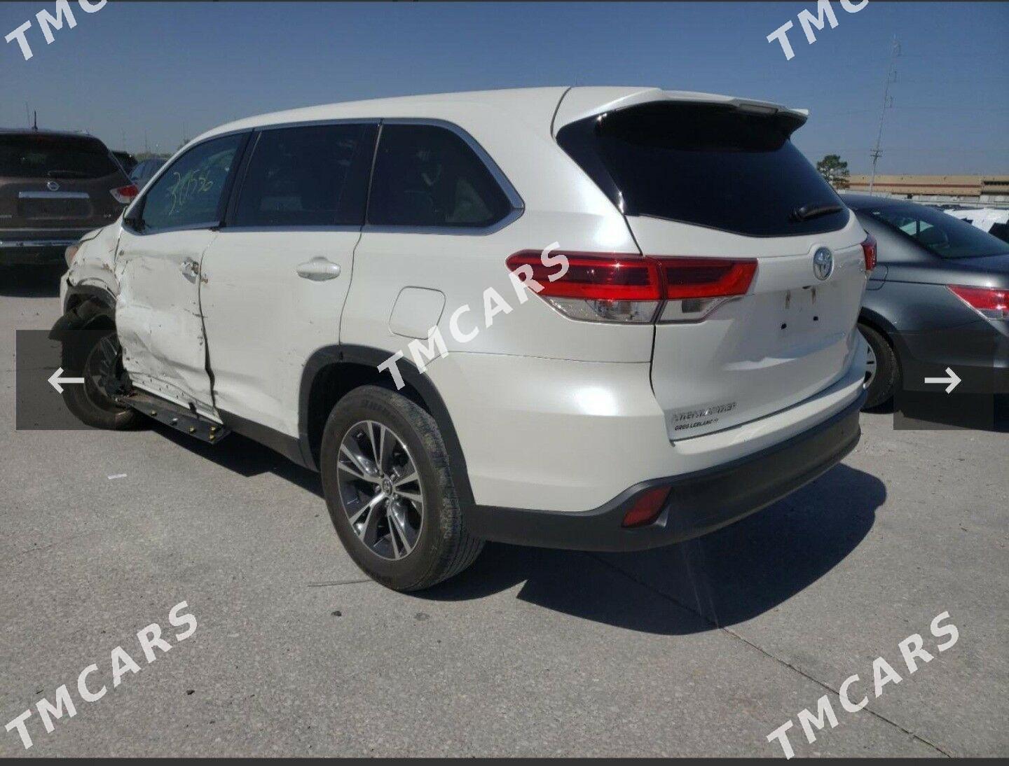 Toyota Highlander 2019 - 430 000 TMT - Мары - img 2