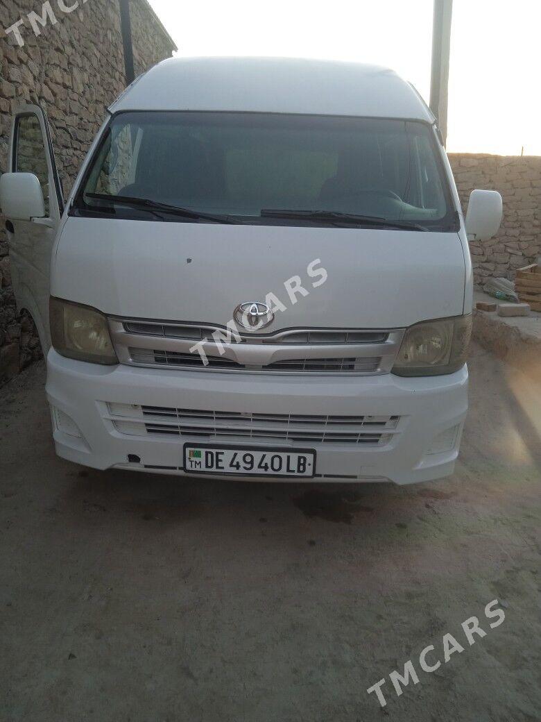 Toyota Hiace 2012 - 220 000 TMT - Magdanly - img 3