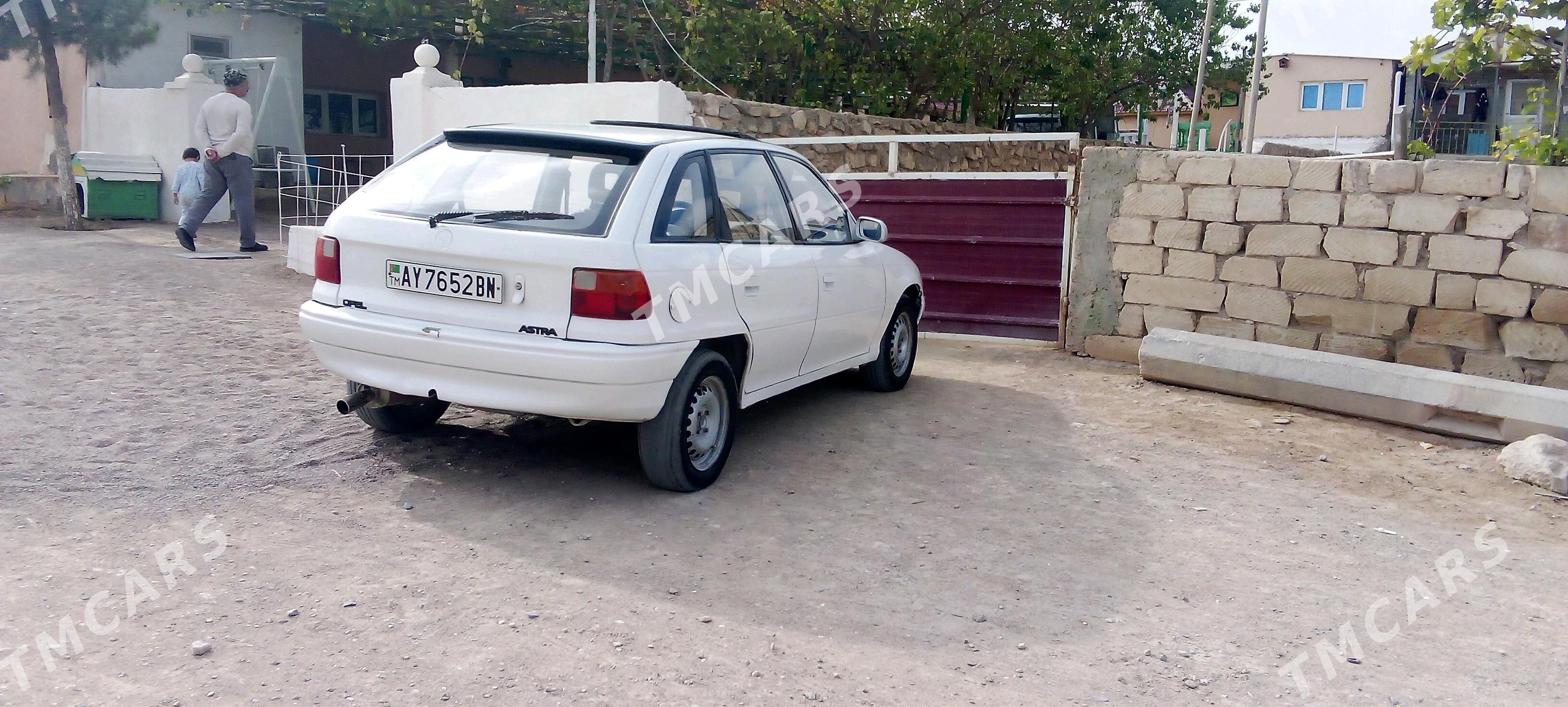 Opel Astra 1992 - 22 000 TMT - Türkmenbaşy - img 2