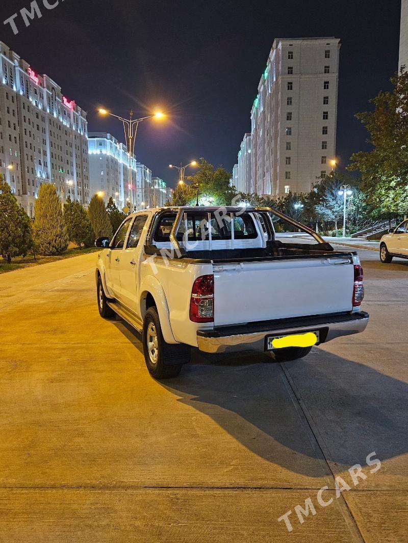 Toyota Hilux 2015 - 298 000 TMT - Ашхабад - img 4