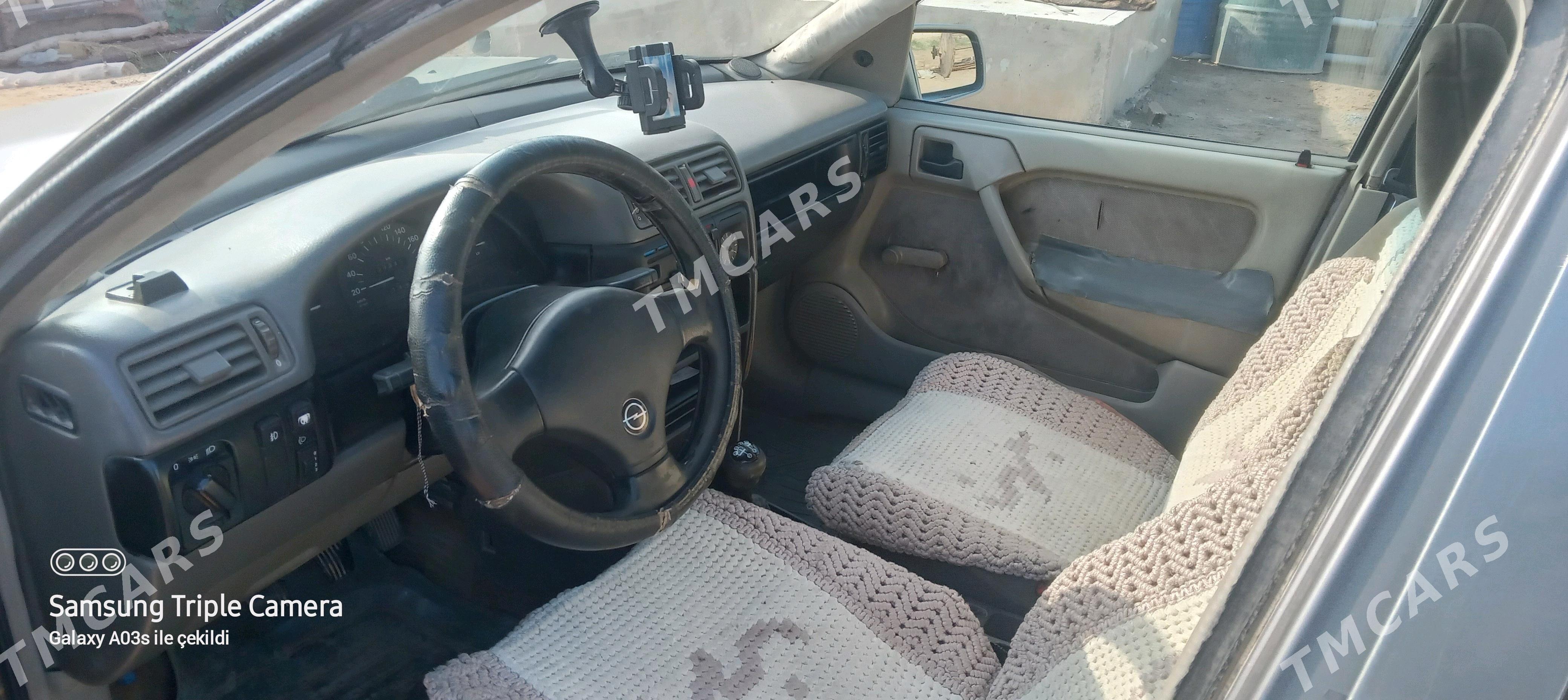 Opel Vectra 1992 - 24 000 TMT - Векильбазар - img 5