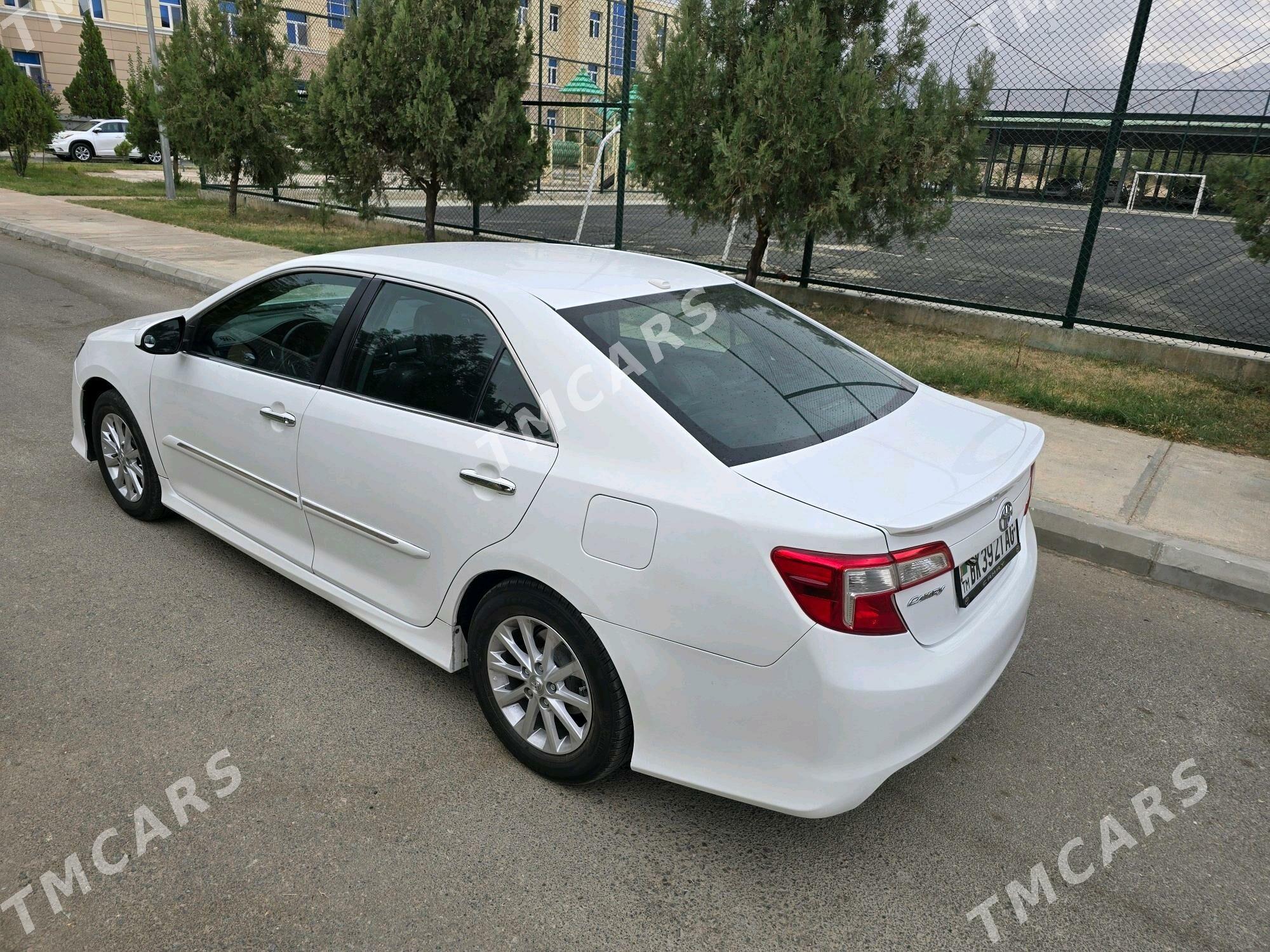 Toyota Camry 2013 - 200 000 TMT - Ашхабад - img 9