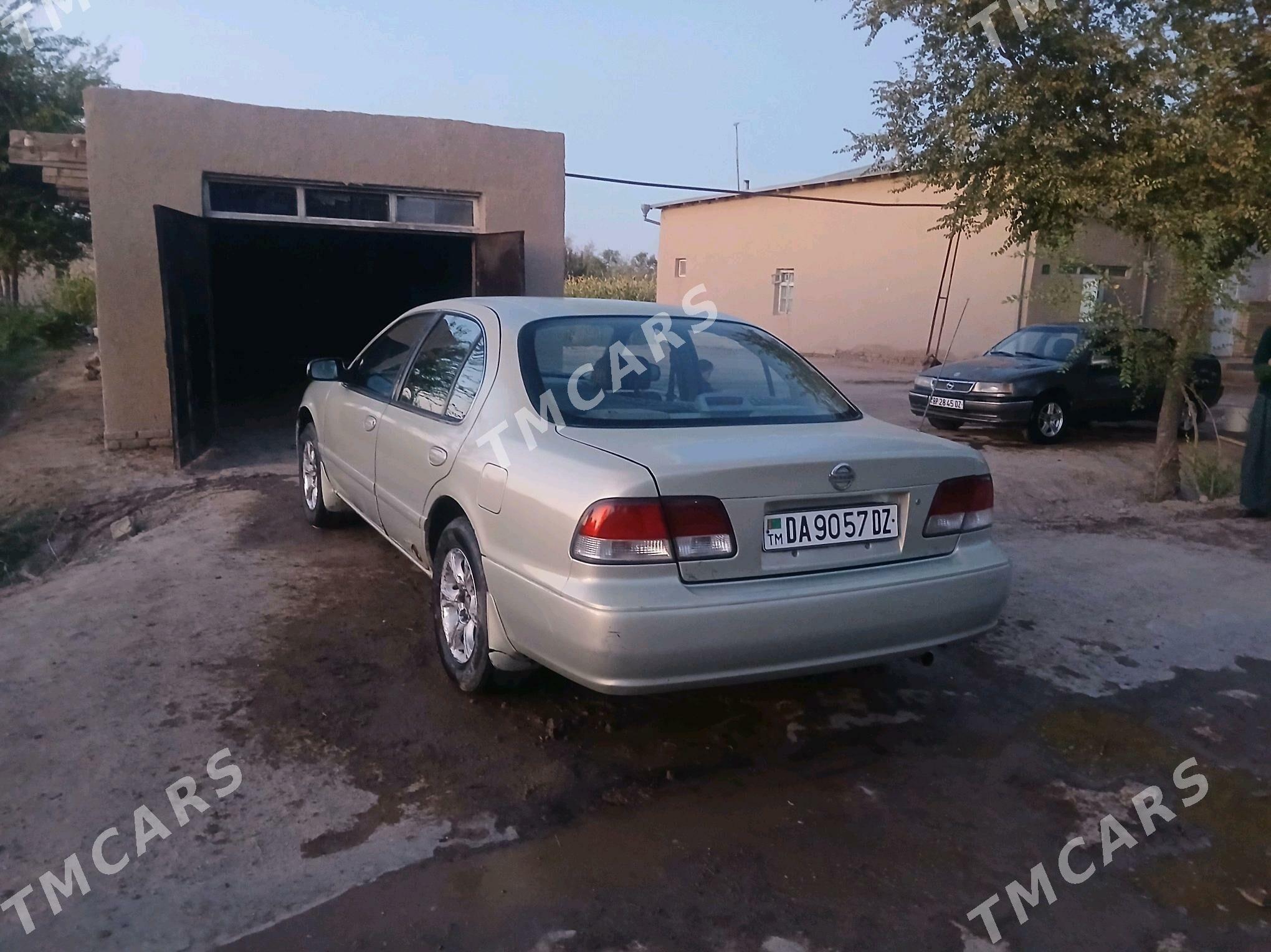 Nissan Maxima 2002 - 35 000 TMT - Акдепе - img 6