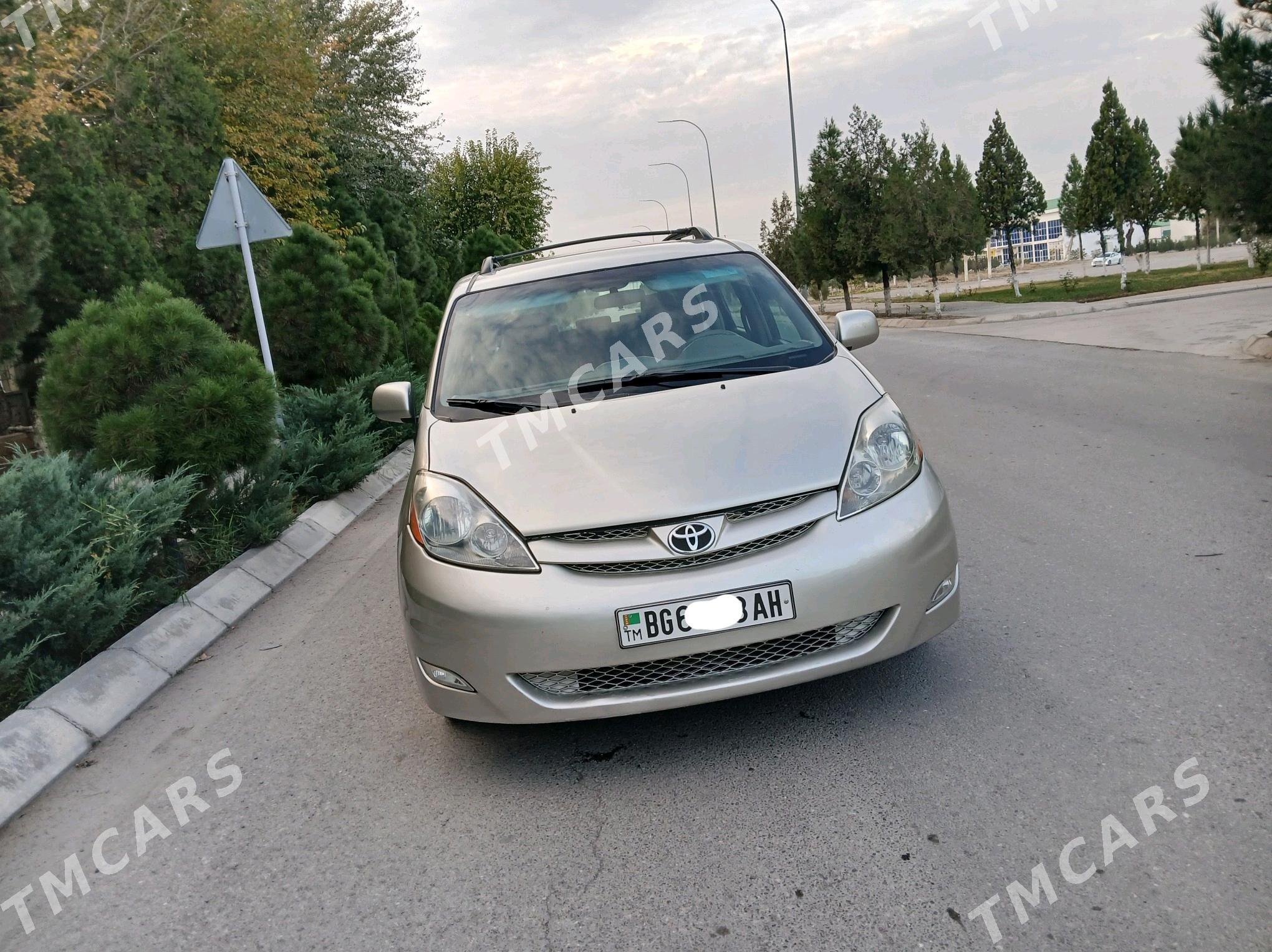 Toyota Sienna 2005 - 178 000 TMT - Aşgabat - img 2