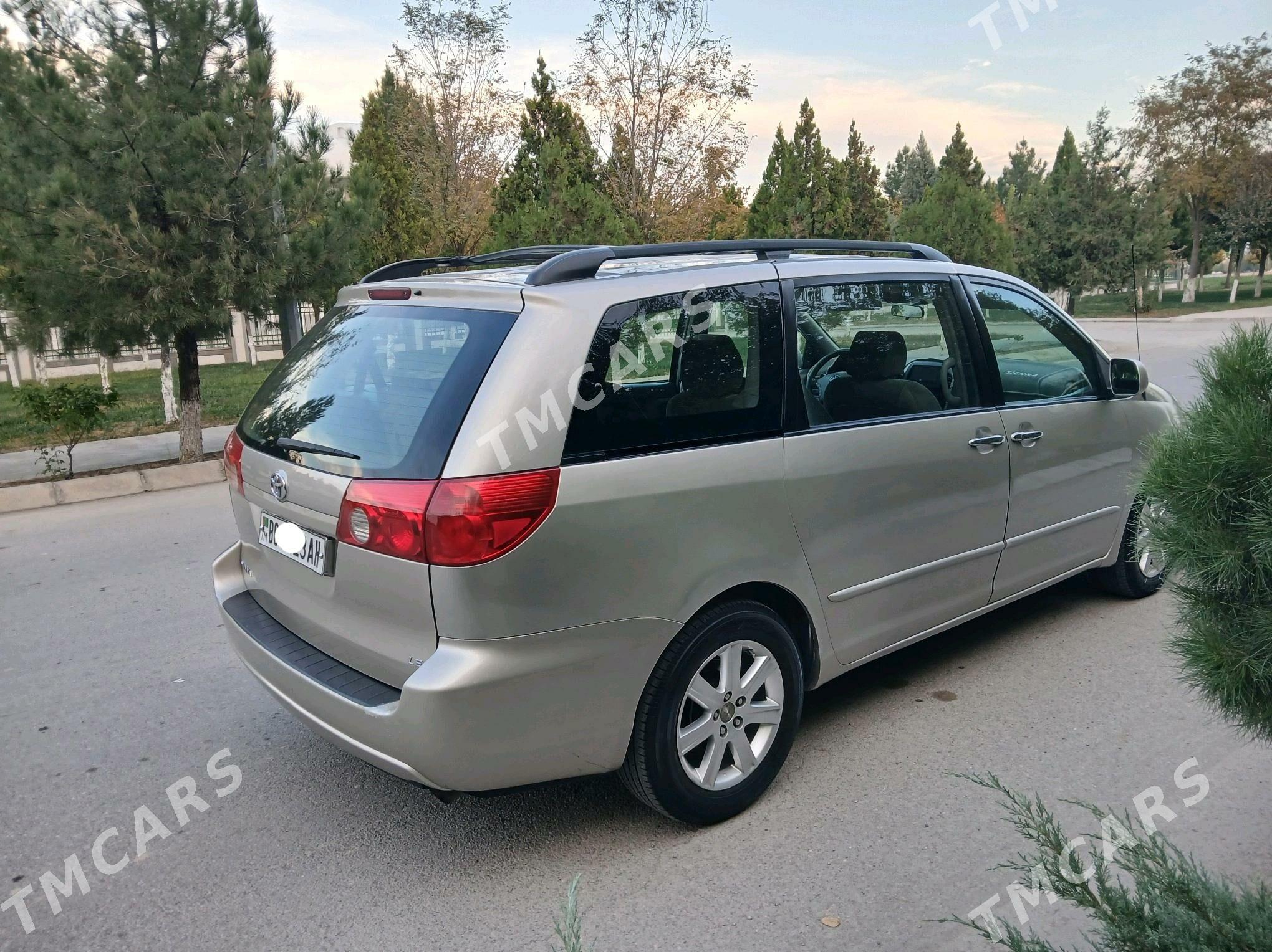 Toyota Sienna 2005 - 178 000 TMT - Aşgabat - img 4