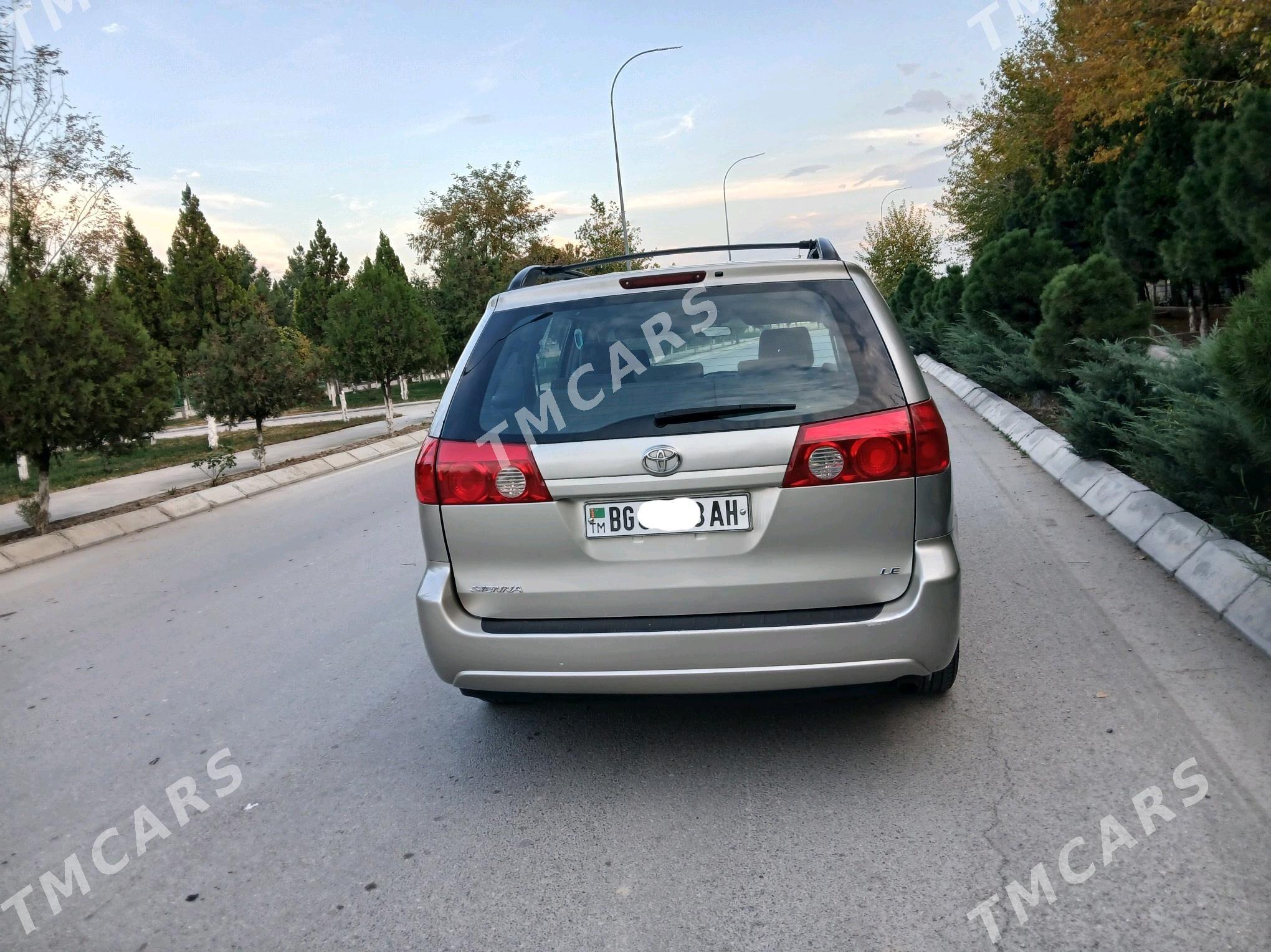 Toyota Sienna 2005 - 178 000 TMT - Aşgabat - img 6