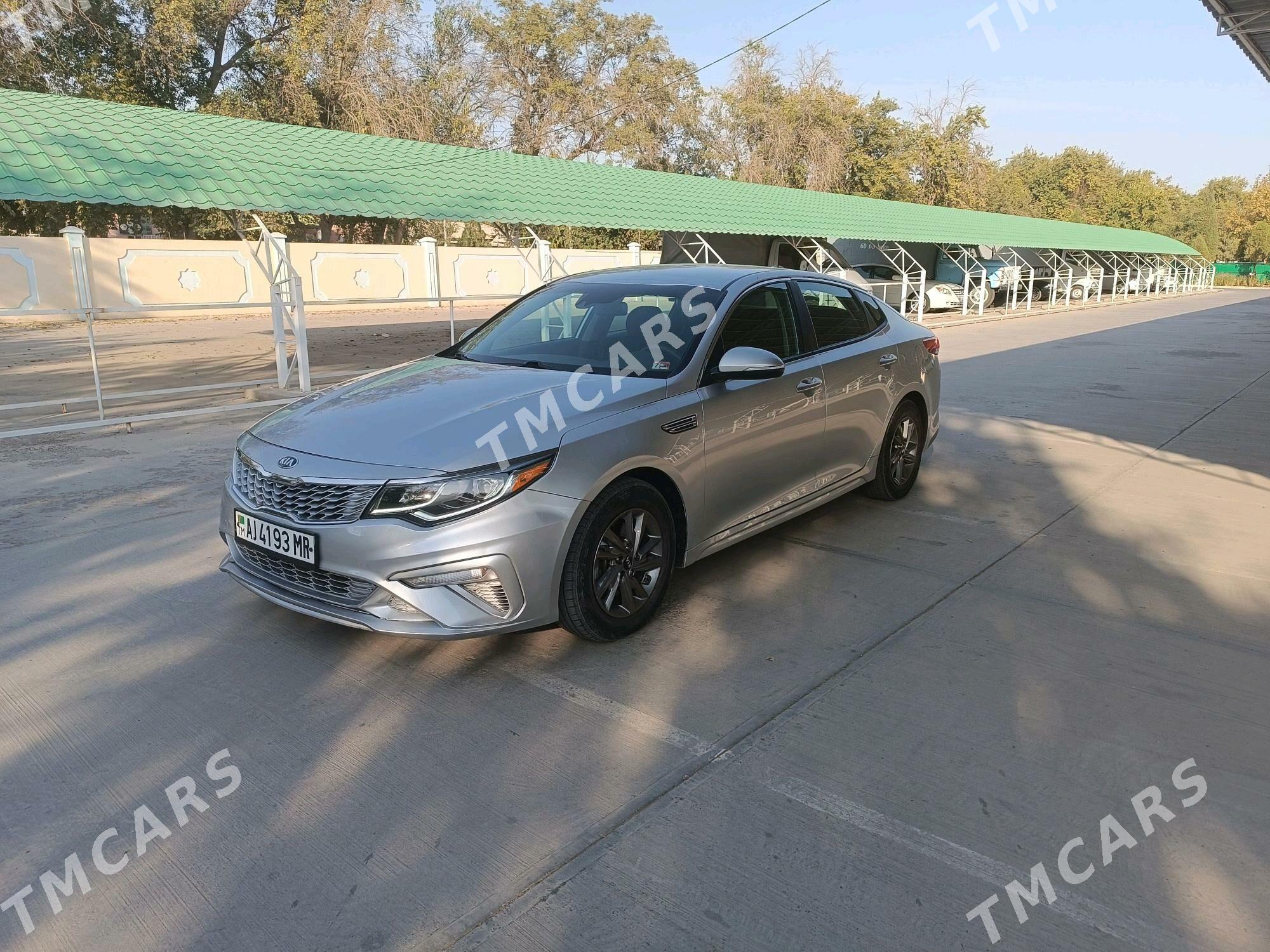 Kia Optima 2019 - 300 000 TMT - Мары - img 4