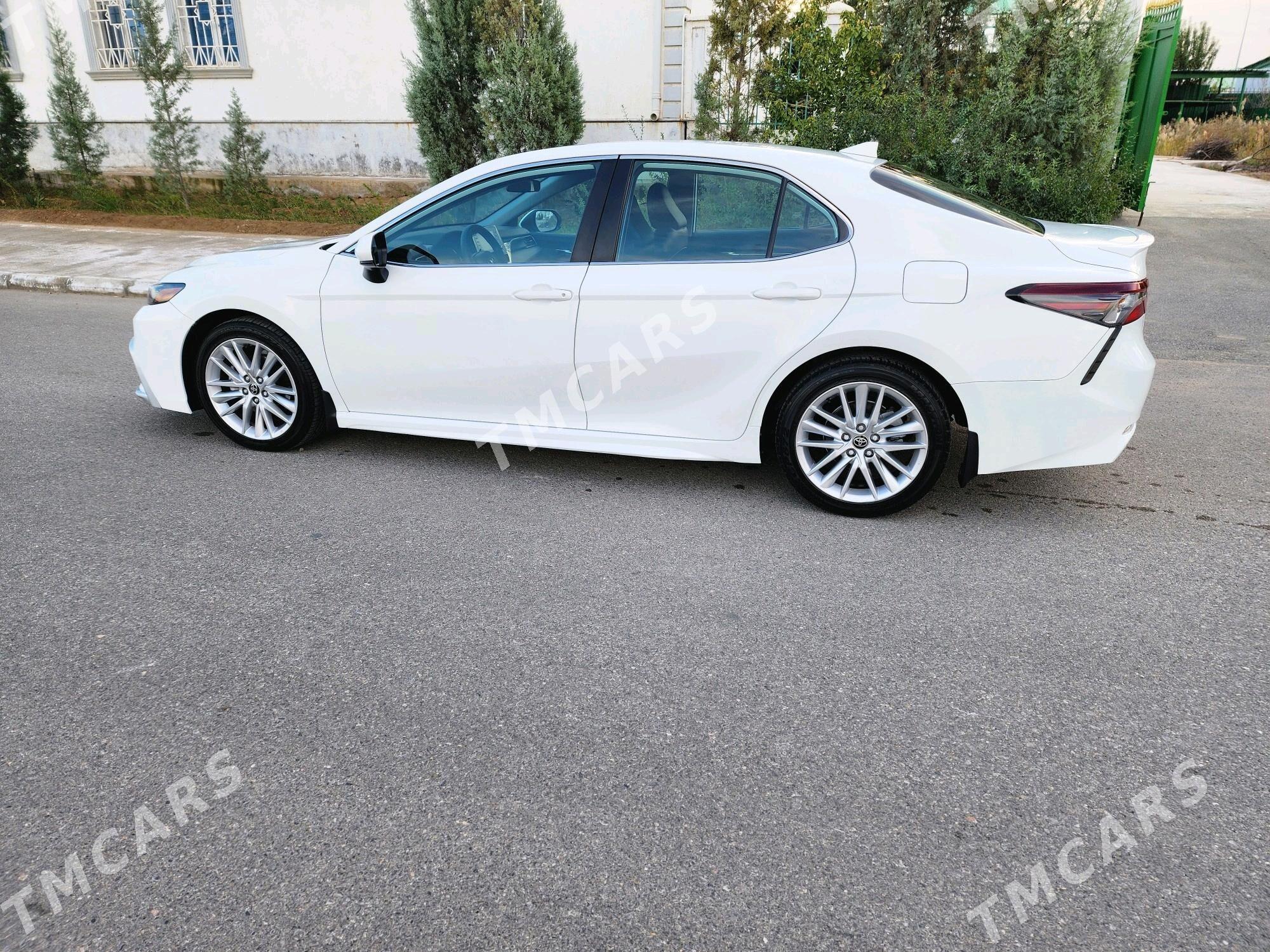 Toyota Camry 2021 - 366 000 TMT - Ашхабад - img 3