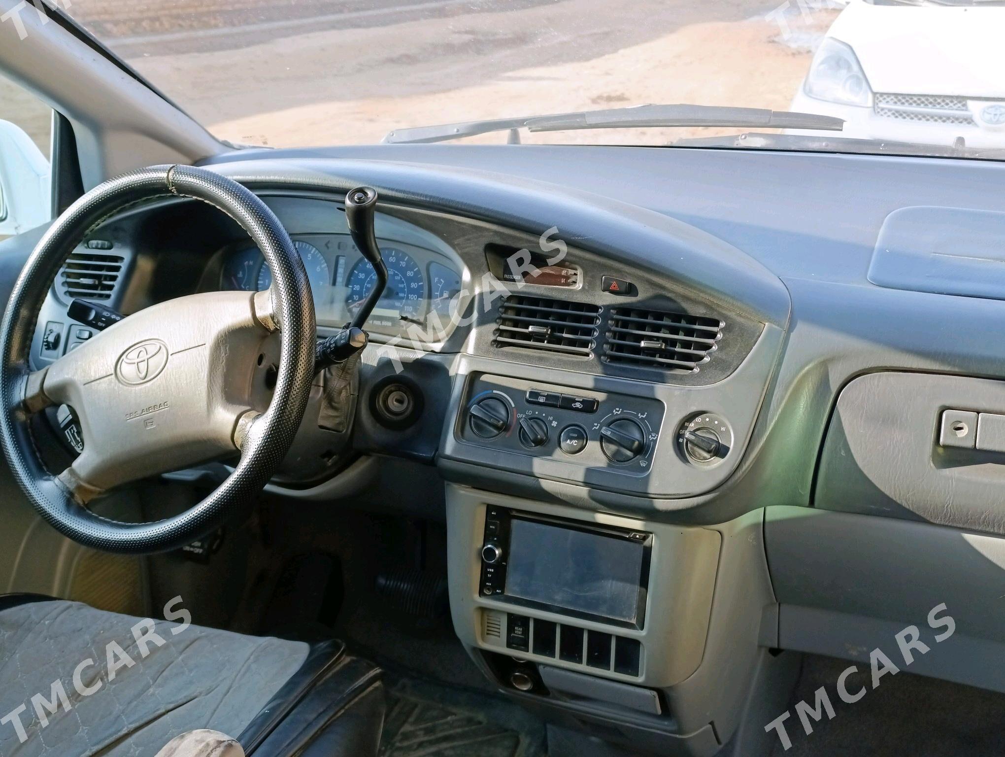 Toyota Sienna 2001 - 110 000 TMT - Векильбазар - img 2