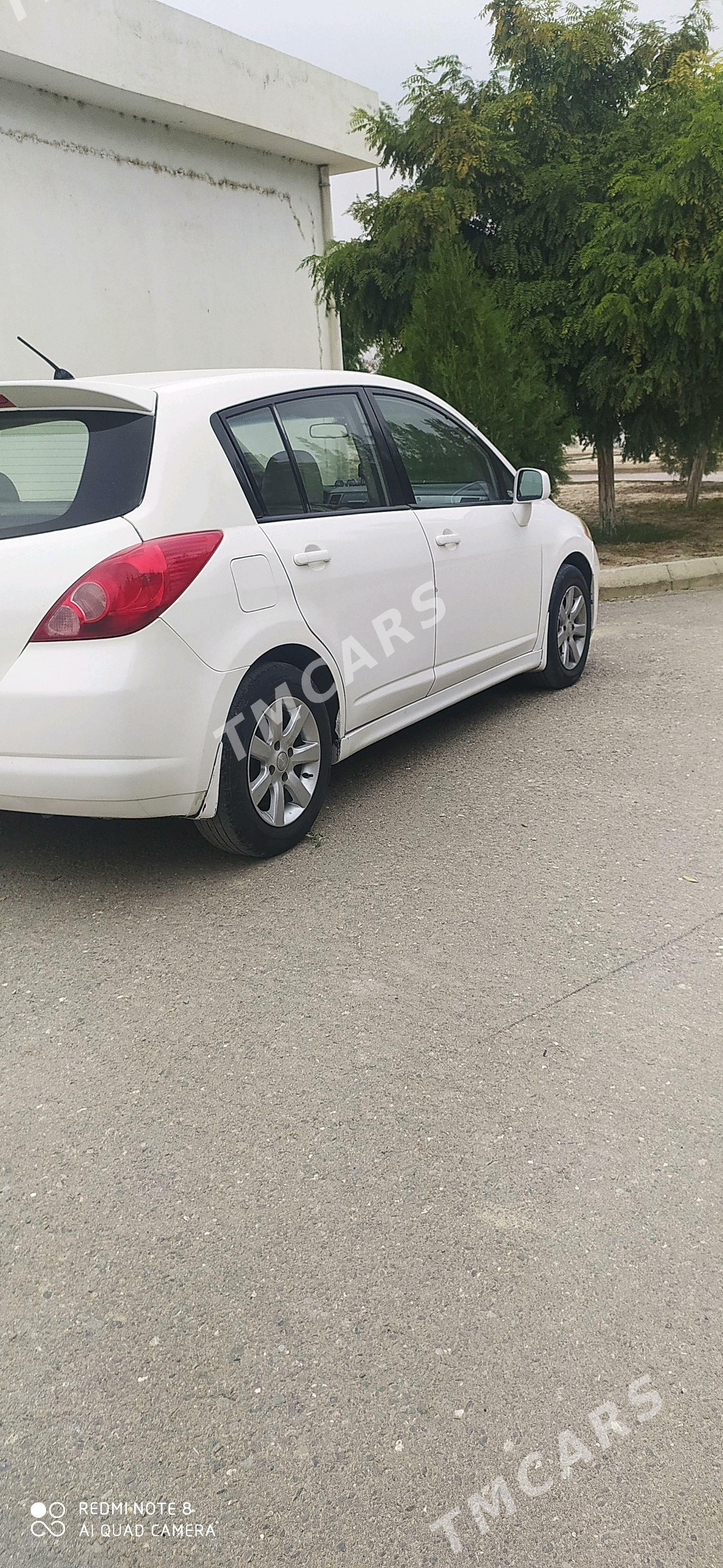 Nissan Versa 2009 - 95 000 TMT - Бахарден - img 4