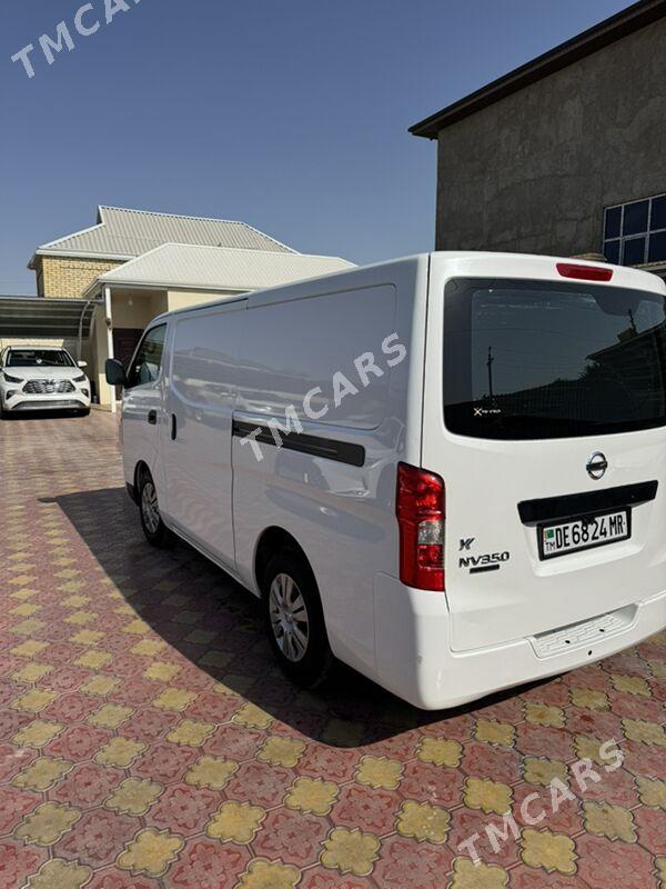 Nissan Urvan 2020 - 350 000 TMT - Mary - img 7