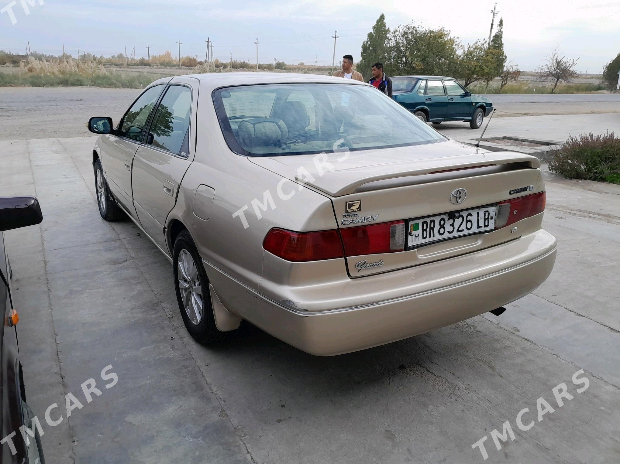 Toyota Camry 2000 - 97 000 TMT - Дянев - img 2