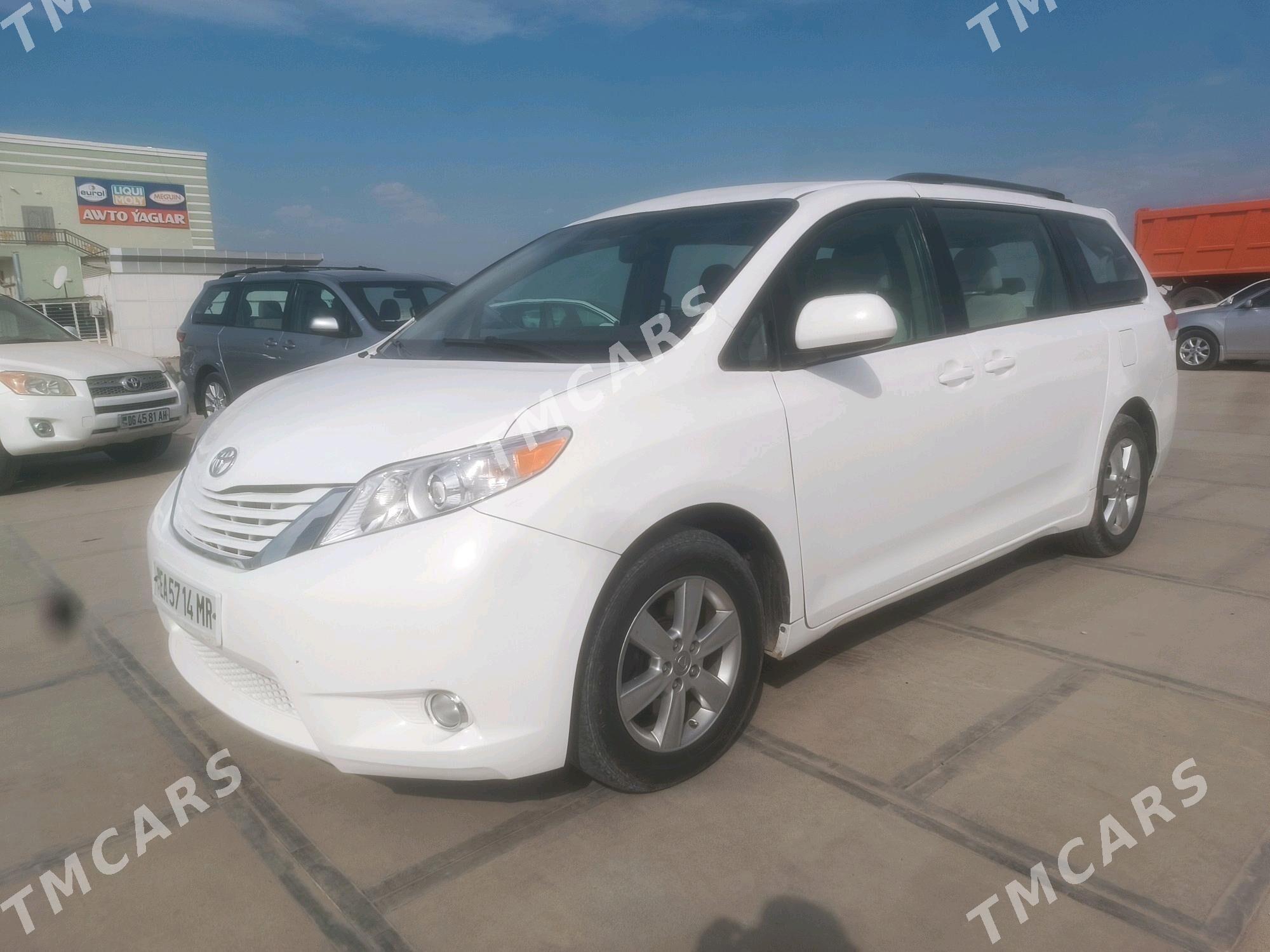 Toyota Sienna 2010 - 170 000 TMT - Mary - img 3