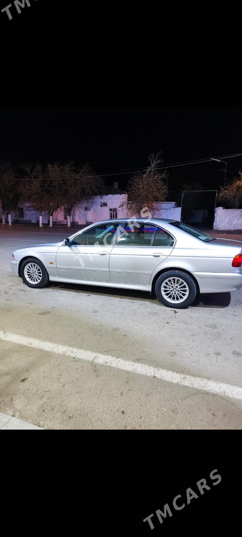 BMW E39 2000 - 105 000 TMT - Balkanabat - img 3