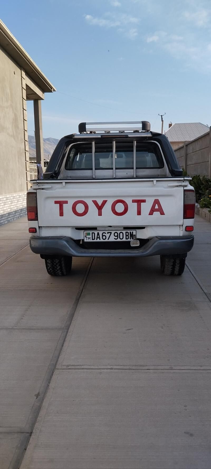 Toyota Hilux 2004 - 130 000 TMT - Балканабат - img 7