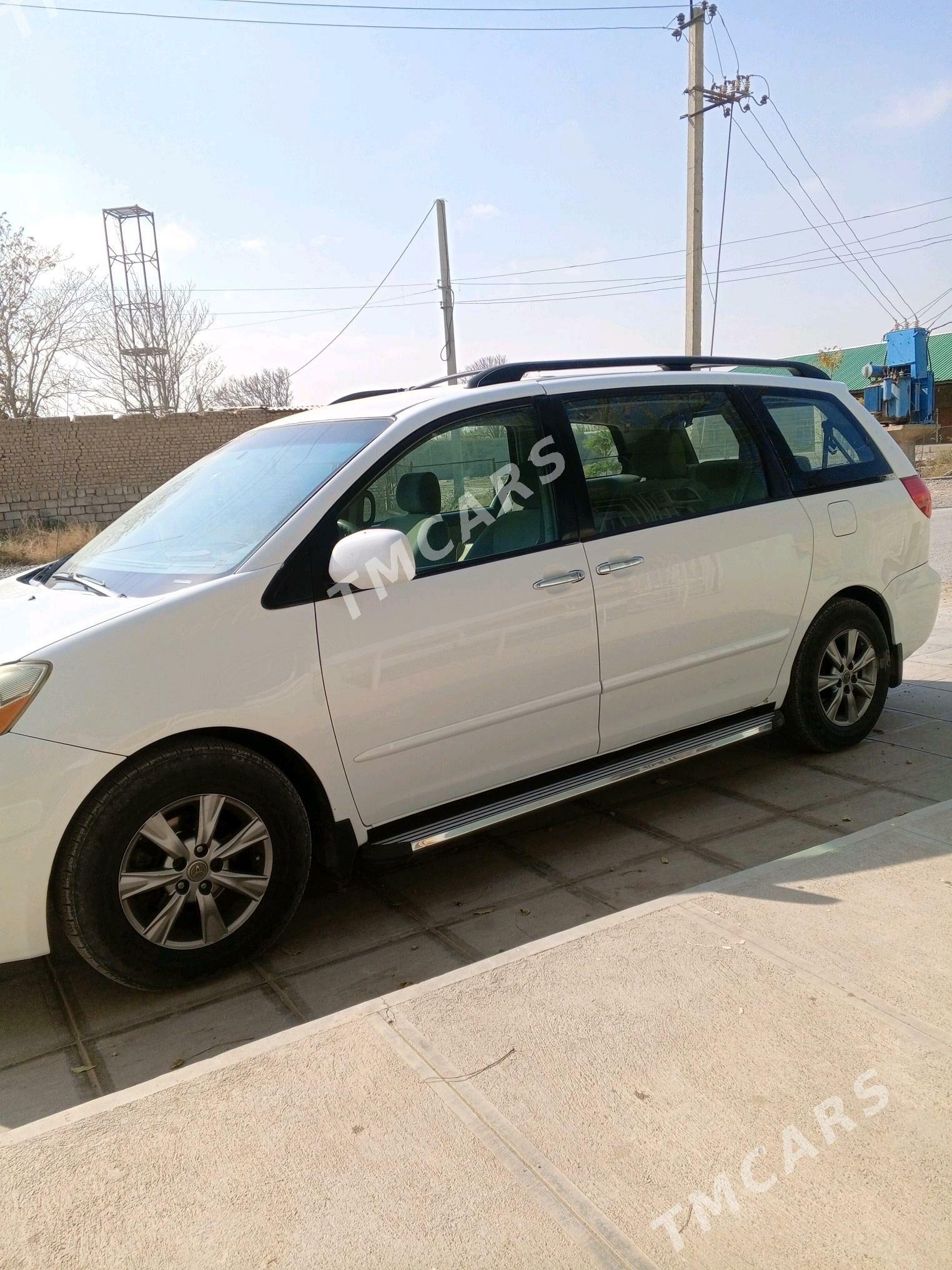 Toyota Sienna 2008 - 190 000 TMT - Kaka - img 2