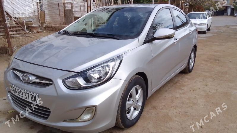 Hyundai Accent 2014 - 142 000 TMT - Türkmenbaşy - img 6